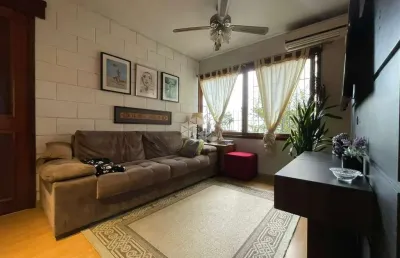 Apartamento com 2 dormitórios e 2 vagas de garagem cobertas no bairro tristeza.