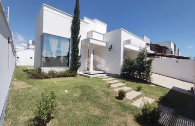Casa de alto padrão com amplo terreno no bairro areias em tijucas/sc.