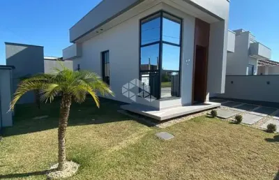 Casa a venda no bairro universitários em tijucas- sc