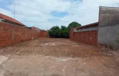 Terreno à venda na Rua Orlando Antônio Grassi, 000, Jardim das Oliveiras, Araçatuba