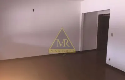 Casa com 3 quartos para alugar na Rua Alsácia, --, Jardim Aeroporto, São Paulo