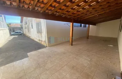Casa com 2 quartos para alugar no Jardim Planalto, São José do Rio Preto 
