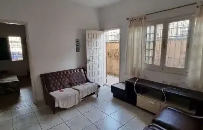 Casa com 2 quartos à venda na Rua Francisco Barbosa, Solemar, Praia Grande