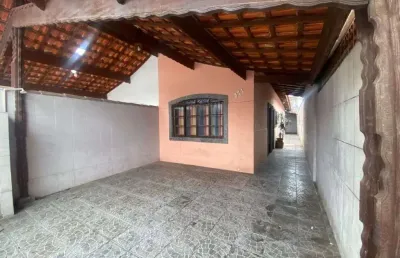 Casa com 2 quartos para alugar na Avenida Alcides Cândido dos Santos, Balneário Maracanã, Praia Grande