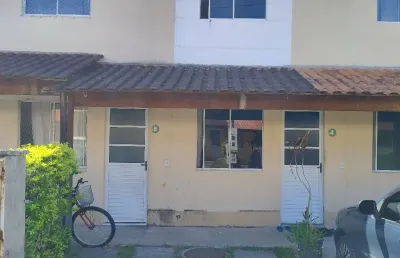 Casa em campo grande rj, condomínio fechado junto ao park shopping 2 quartos, quintal nos fundos