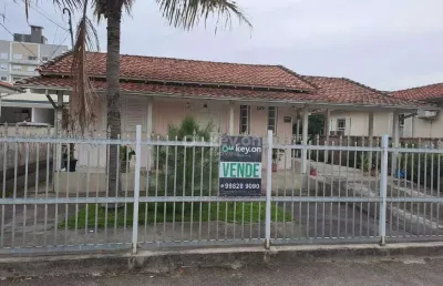 Casa à venda, 2 quartos, 1 vaga, vila esperança - tubarão/sc