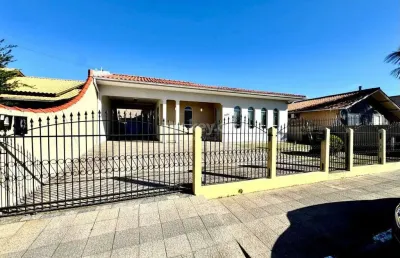 Casa à venda no centro de capivari de baixo – excelente localização