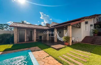 Casa com piscina e ampla sobra de terreno à venda, centro, toledo/pr