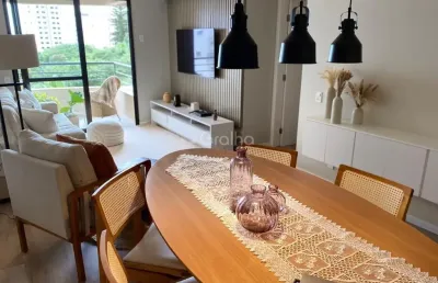 Apartamento reformado no centro de florianópolis com vista mar definitiva e duas vagas de garagem