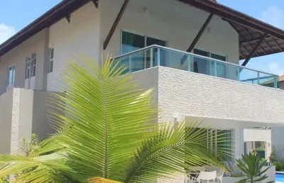 Casa em condomínio a beira mar muro alto - mobiliada