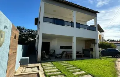 Casa duplex com 5 quartos porteira fechada  á 1 quadra do mar - japaratinga