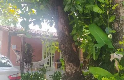Casa ampla, no km 06 de aldeia - condomínio completo