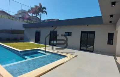 Casa térrea à venda condomínio flamboyan, 3 suítes, piscina, 4 vagas , bragança paulista