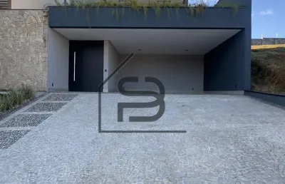Sobrado à venda condomínio vale das águas, 3 suítes sendo uma delas master, área gourmet integrada a piscina, 4 carros sendo 2 vagas cobertas, bragança paulista.