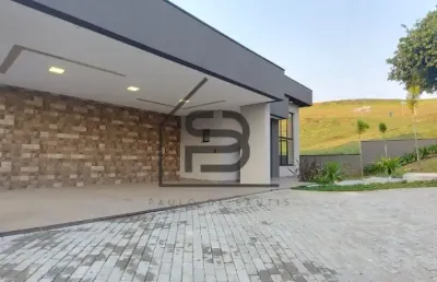 Casa térrea à venda condomínio terras de santa cruz, 3 suítes, ampla área gourmet, piscina com hidro e aquecimento, 3 vagas de garagem cobertas e 3 vagas descoberta, bragança paulista.