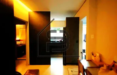 Apartamento térreo com quintal, 2 dormitórios sendo 1 suíte, sala integrada a sala de jantar e a cozinha, lavanderia coberta, banheiro social e 1 vaga de garagem.
