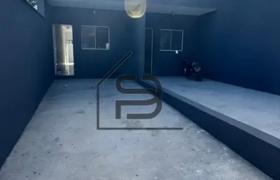 Sobrado à venda vila aparecida, 2 dormitórios sendo1 suíte, 1 banheiro social, sala, cozinha, espaço para lavado debaixo da escada, garagem para 2 carros, bragança paulista.