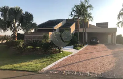 Casa em condomínio fechado com 5 quartos à venda na Avenida Brasília, Terras de Mont Serrat, Salto