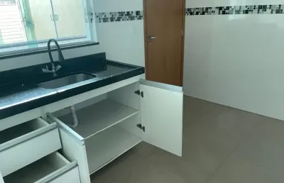 Casa com 2 quartos para alugar na Rua Coutinho De Montauri, 22, Vila Mirante, São Paulo