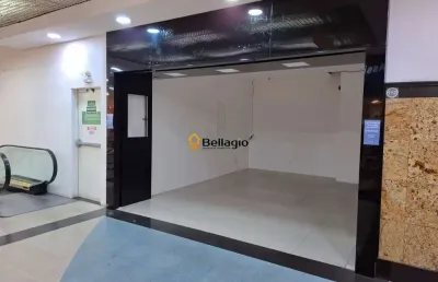 Ponto comercial para alugar na Calçadão Salvador Isaia, 1263, Centro, Santa Maria