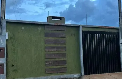 Casa à venda na Rua Massaranduba, Cará-cará, Ponta Grossa