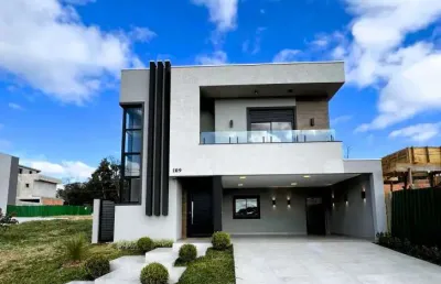 Casa com 4 quartos à venda na Rua Valério Ronchi, 500, Uvaranas, Ponta Grossa