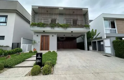 Casa com 3 suítes no condomínio caledonia , santa regina, camboriú - sc