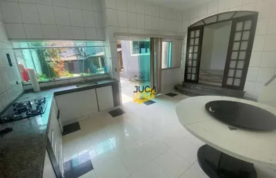 Sobrado com 3 dormitórios para alugar, 250 m² por r$ 3.000,00/mês - vila nossa senhora das vitórias - mauá/sp