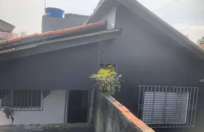 Duas casas em terreno de 307m² – oportunidade imperdível!