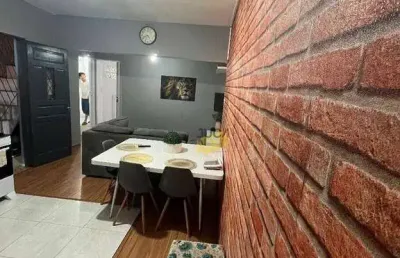 Excelente casa no jardim guapituba com vista para o parque do guapituba .