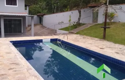 Casa com 4 quartos, piscina, area gourmet, lago no residencial sitio da neblina em ipiabas