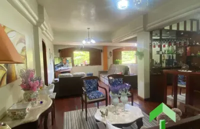 Apartamento duplo a venda em barra do piraí com 04 quartos sendo uma suíte no centro