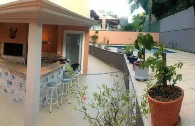 Casa em condomínio fechado com 5 quartos para alugar na Alameda País de Gales, 55, Alphaville, Barueri