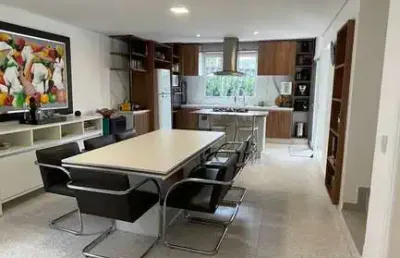 Alphaville 4 - mobiliada e reformada - r$2.990.000,00 - estuda permuta