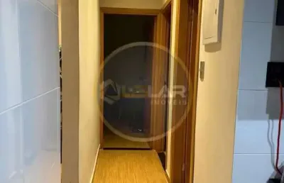 Apartamento de 2 dorms térreo, cozinha planejada no canal 3