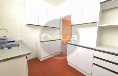 Apartamento tipo casa sobreposta alta com 2 dorms no gonzaguinha
