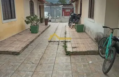 Á venda i0955 - casa com 2 domitórios na martim de sá - caraguatatuba/sp