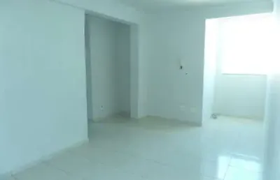 Apartamento com 2 quartos para alugar na rua k, cidade jardim, anápolis, 70 m2 por r$ 1.250