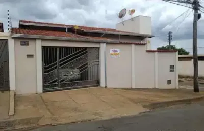 Casa com 3 quartos para alugar na rua doutor alfredo fleury, jardim alexandrina, anápolis, 120 m2 por r$ 2.000