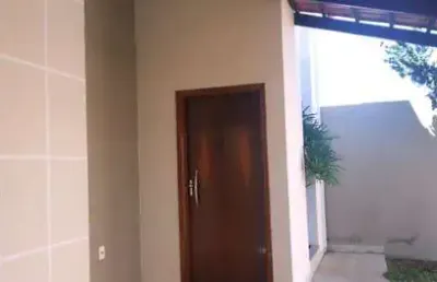 Casa com 3 quartos para alugar na rua pb 11, parque brasília 2ª etapa, anápolis, 123 m2 por r$ 2.000