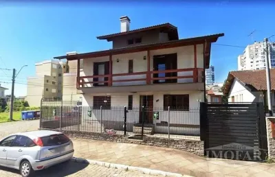 Casa com 3 quartos à venda no Centro, Farroupilha 