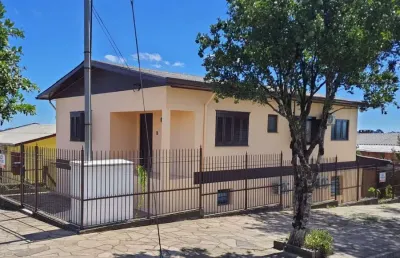 Casa com 4 quartos à venda no Primeiro de Maio, Farroupilha 