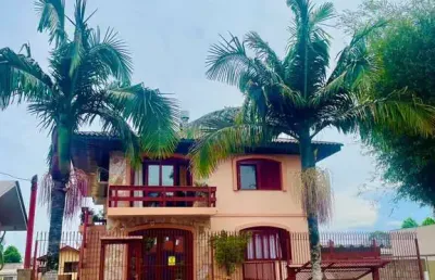 Casa com 6 quartos à venda no Desvio Rizzo, Caxias do Sul 