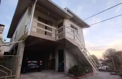 Casa com 3 quartos à venda no Primeiro de Maio, Farroupilha 