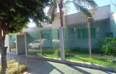 Casa com 3 quartos à venda na Avenida Pioneiro Raul Ambrósio Valente, Jardim América, Maringá