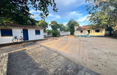 Refúgio exclusivo à beira da lagoa – 4.000m² de puro encanto