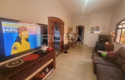 Charmosa casa à venda na vila tibério, ribeirão preto