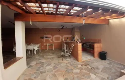 Sobrado com 3 dormitórios e área de lazer em ribeirão preto