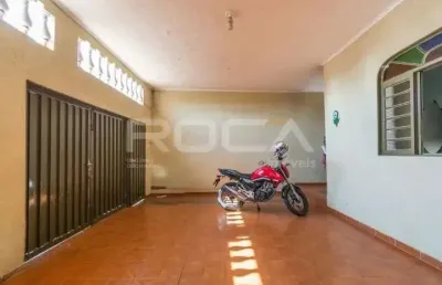 Casa à venda com 2 dormitórios no bairro vila tibério em ribeirão preto.