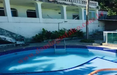 Casa em condomínio fechado à venda no Jardim Belmar, Guarujá 